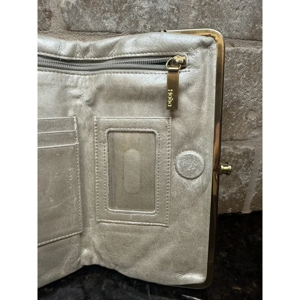 Hobo International‎ Double Kisslock Wallet Silver Gray Glazed Leather Clutch